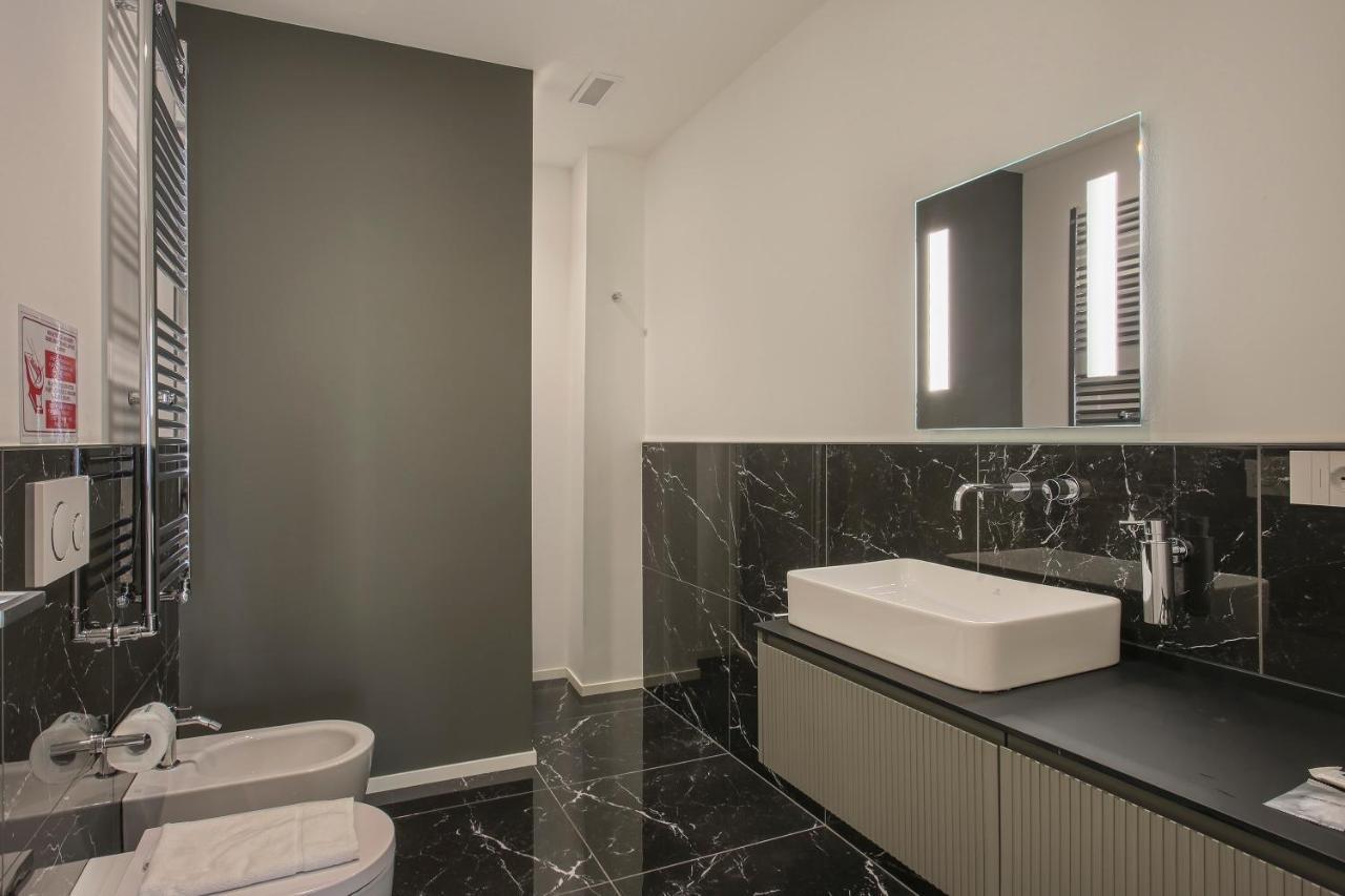 Milan Chic Luxury Apartments-Hosted By Sweetstay מראה חיצוני תמונה